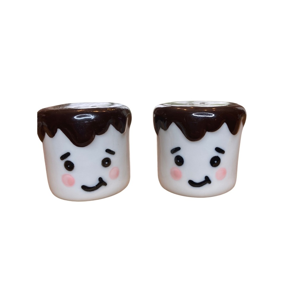 Smiling Marshmallow Ceramic Salt And Pepper Shaker Set